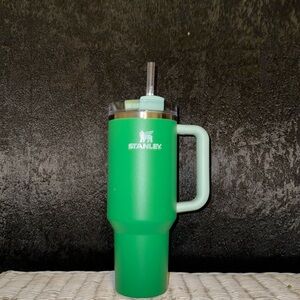 Stanley 40oz tumbler